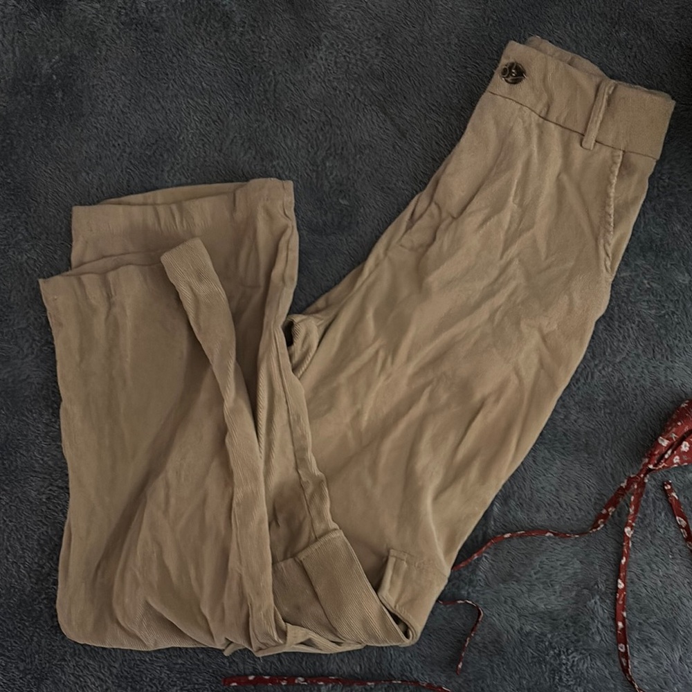 Woman’s Cargo Pants